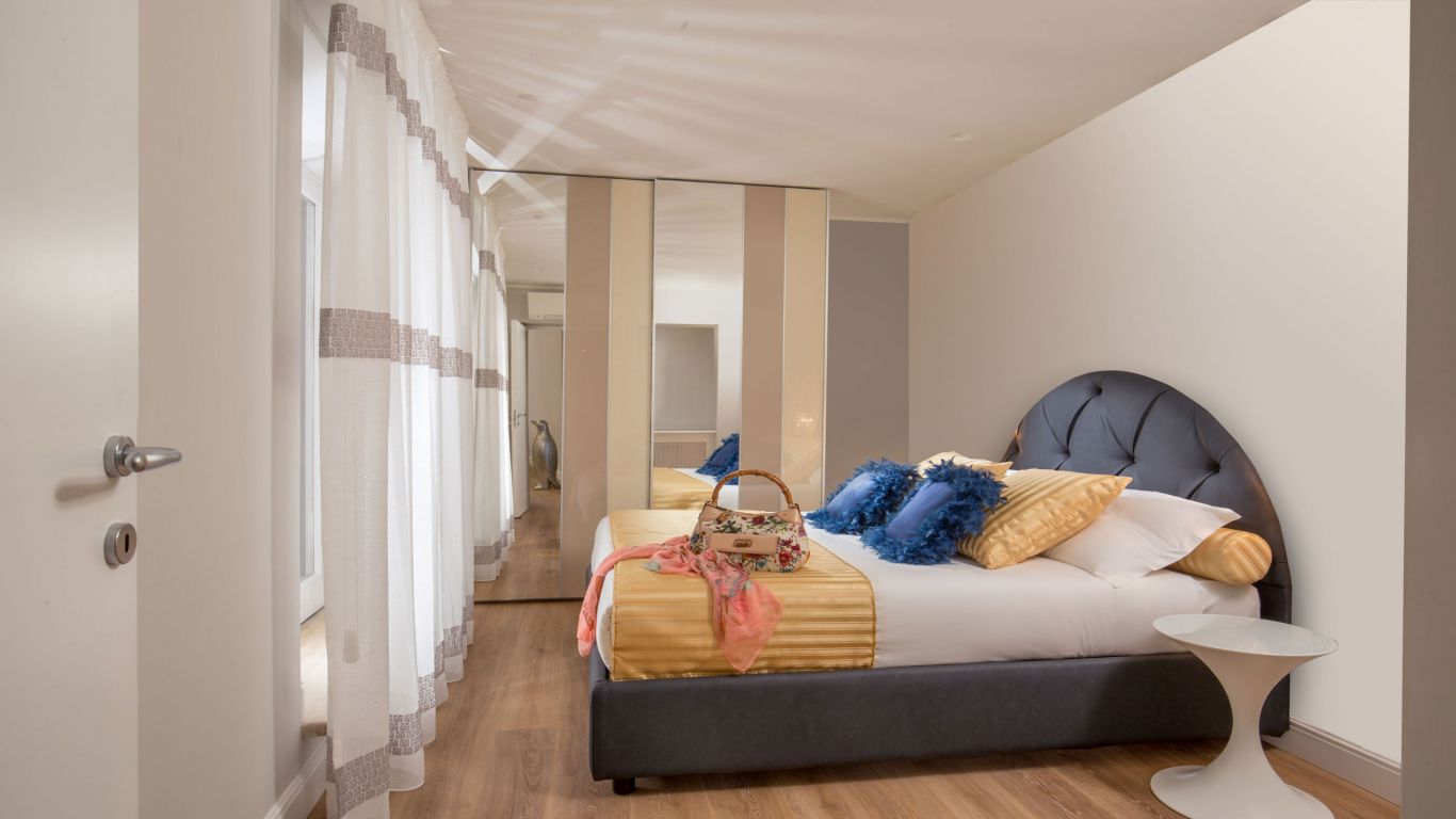 myapartsuite-rome-luxury-spagna-apartment-room-3