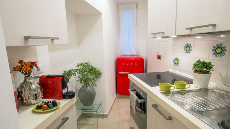 myapartsuite-roma-appartamento-luxury-spagna-cucina